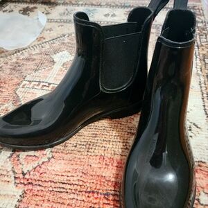 Black Chelsea Rainboots